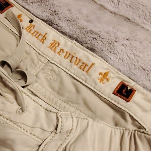 Large rocks drawstring and button